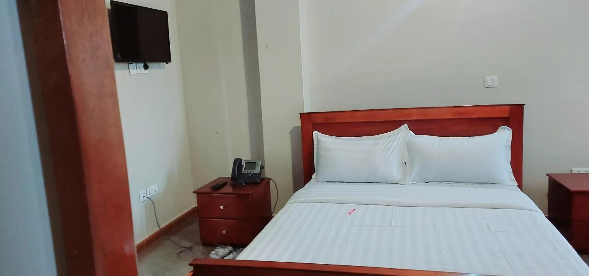 Seed Hotel Entebbe